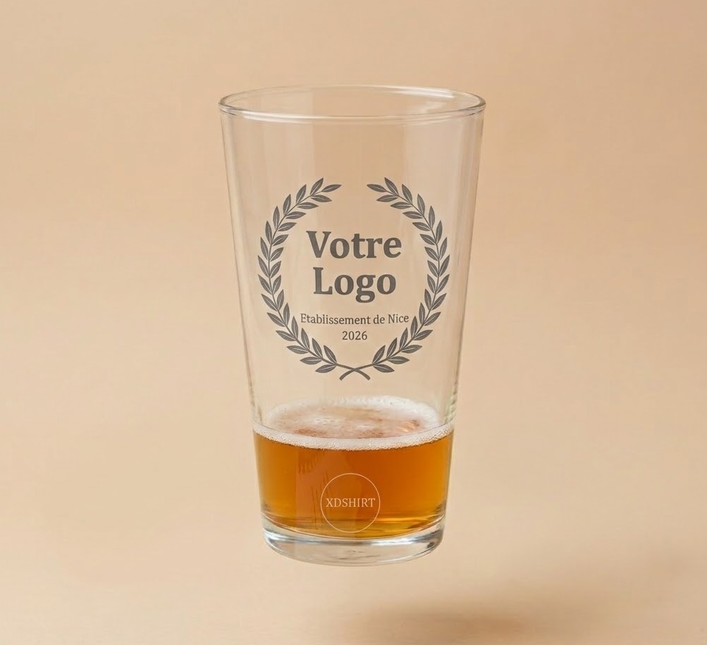 Verre à bière gravé